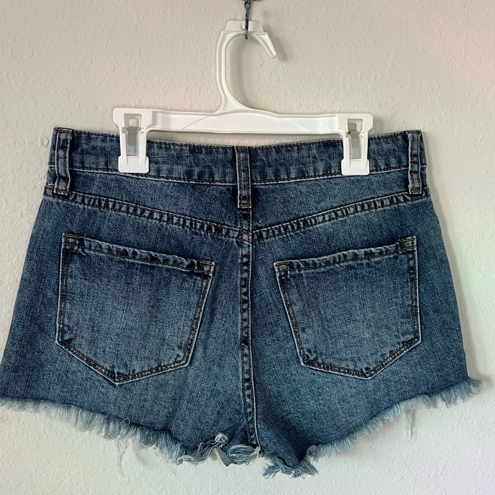 STS blue distressed high rise jean shorts, Size 26 - Picture 2 of 8